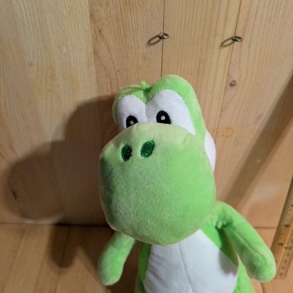 yoshi Super Mario Green and Orange Plush Toy - Picture 3 of 5